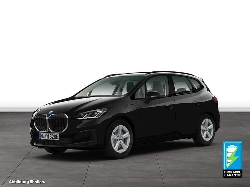 Gebraucht BMW 230e Active Tourer 326 PS (239 kW) 2025 Schwarz Van / Kleinbus
