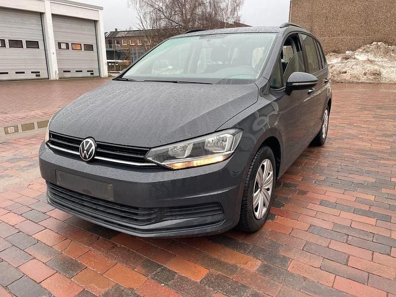 Gebraucht VW Touran 116 PS (85 kW) 2020 Grau Van / Kleinbus