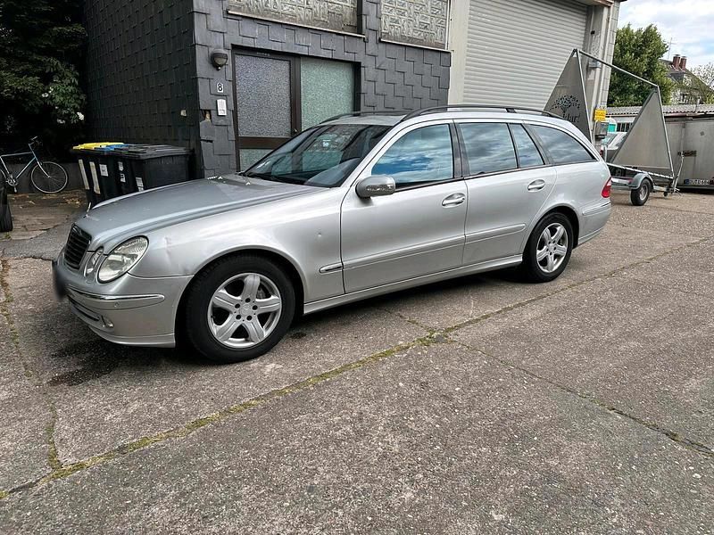 Usata Mercedes E320 204 CV (150 kW) 2004 Argento Station wagon