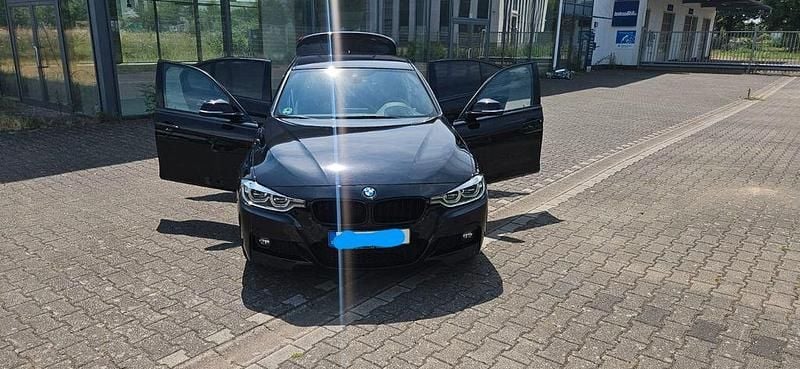 Schwarz Gebraucht 2017 BMW 320 M Sport Limousine | 19.400 € (Fairer Preis) - Bild 1/4