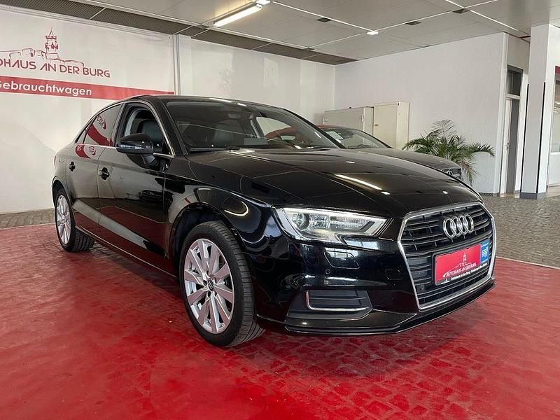 Schwarz Gebraucht 2020 Audi A3 Design Limousine | 17.490 € (Guter Preis) - Bild 1/4