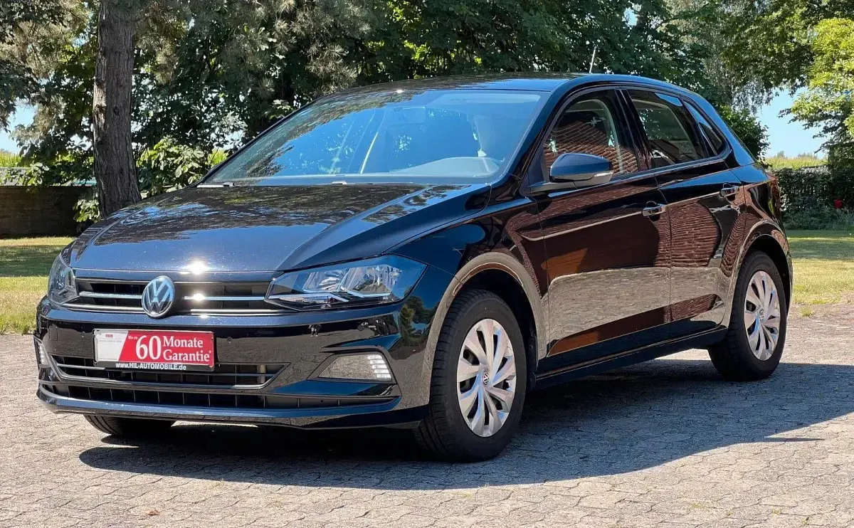 Gebraucht VW Polo Comfortline 95 PS (69 kW) 2020 Schwarz Kleinwagen