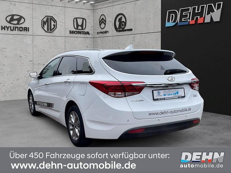 Gebraucht Hyundai i40 Trend 135 PS (99 kW) 2018 Weiß Limousine