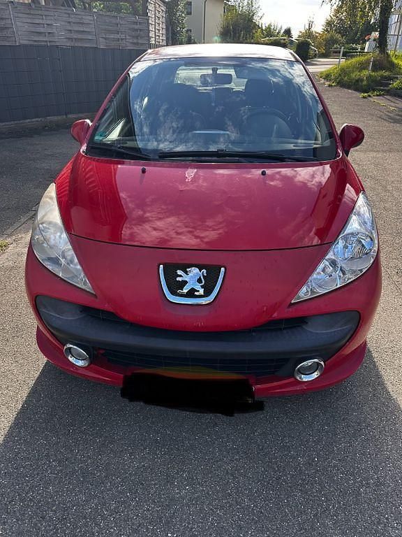 Rot Gebraucht 2008 Peugeot 207 Urban Move Limousine | 1.800 € (Guter Preis) - Bild 1/4