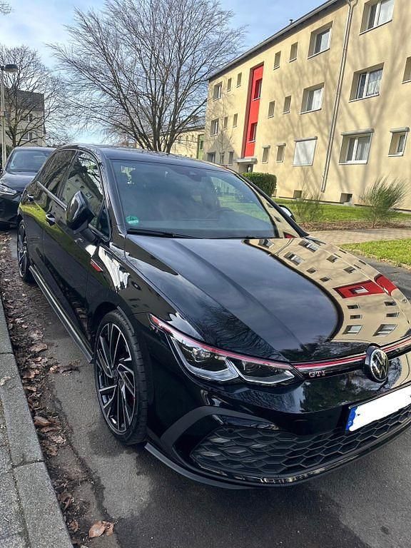 Schwarz Gebraucht 2022 VW Golf GTI Limousine | 28.450 € (Etwas zu teuer) - Bild 1/4