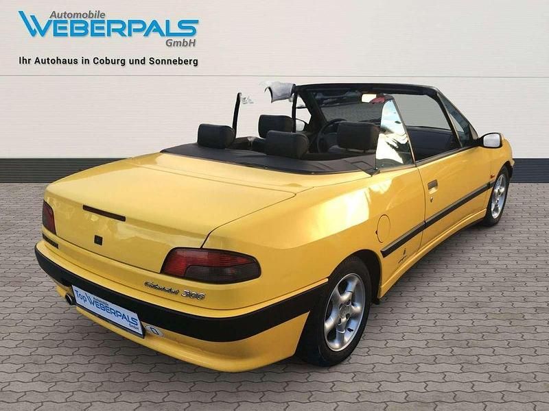 Gebraucht Peugeot 306 Cabriolet 101 PS (74 kW) 1996 Gelb Cabrio