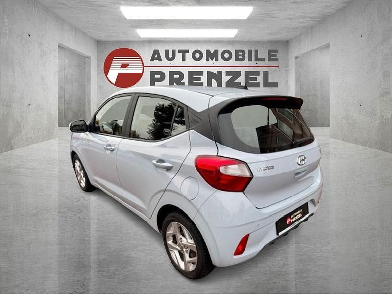 Gebraucht Hyundai i10 Trend 67 PS (49 kW) 2020 Blau Kleinwagen