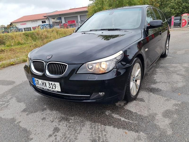 Schwarz Gebraucht 2008 BMW 530 Kombi | 2.700 € (Guter Preis) - Bild 1/4