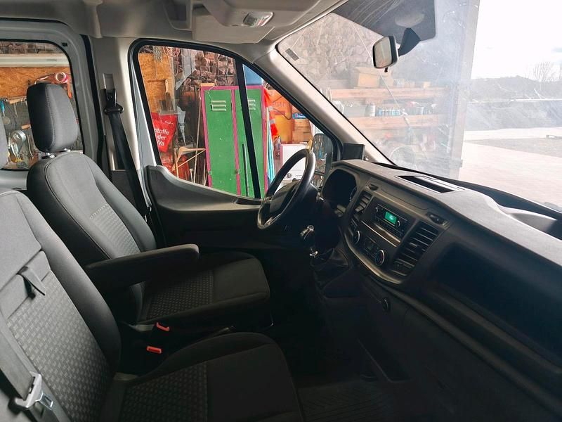 Gebraucht Ford Transit 130 PS (95 kW) 2020 Weiß Limousine