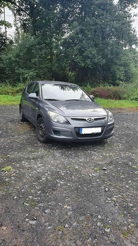 Gebraucht 2010 Hyundai i30 Classic Limousine | 1.800 € (Guter Preis) - Bild 1/4