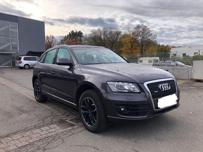 Braun Gebraucht 2011 Audi Q5 SUV | 7.950 € (Fairer Preis) - Bild 1/4