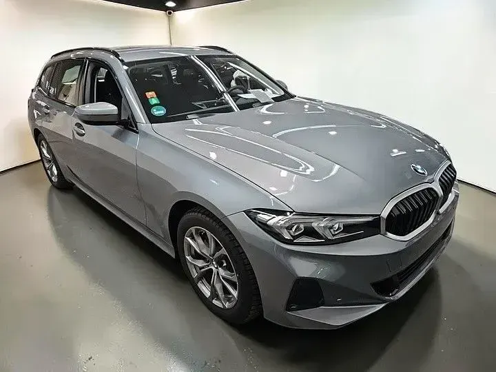 Gebraucht BMW 320 Shadowline 190 PS (139 kW) 2024 Grau Kombi