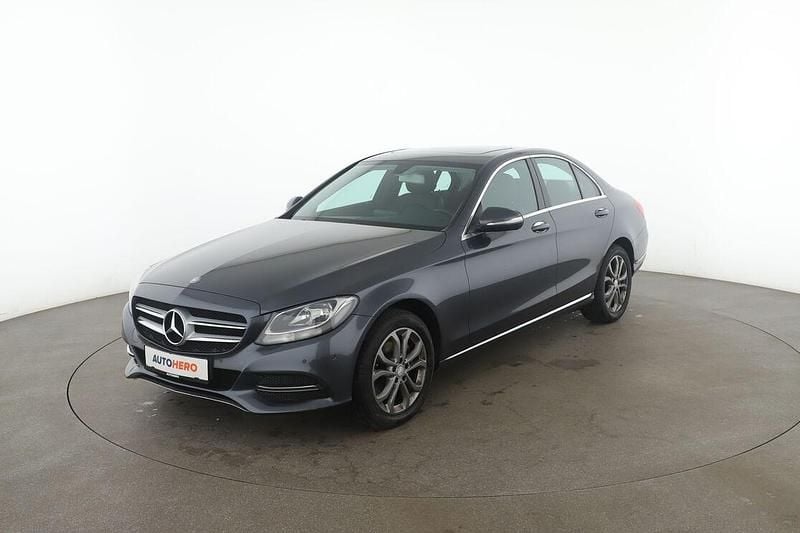 Blau Gebraucht 2015 Mercedes C220 Avantgarde Limousine | 20.620 € (Etwas zu teuer) - Bild 1/3
