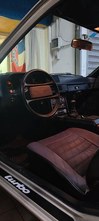 Gebraucht Porsche 924 177 PS (130 kW) 1983 Silber Coupé