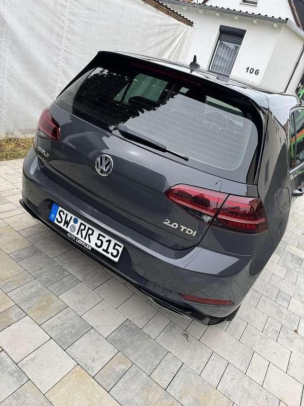 Gebraucht VW Golf VII Highline 150 PS (110 kW) 2017 Grau Kleinwagen