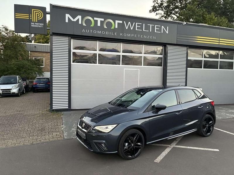 Magnetic tech grey Neu 2025 Seat Ibiza Black Edition Kleinwagen | 25.600 € (Fairer Preis) - Bild 1/4