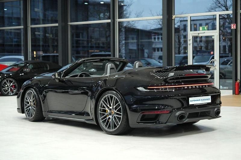 Gebraucht Porsche 992 650 PS (478 kW) 2024 Tiefschwarzmetallic Cabrio