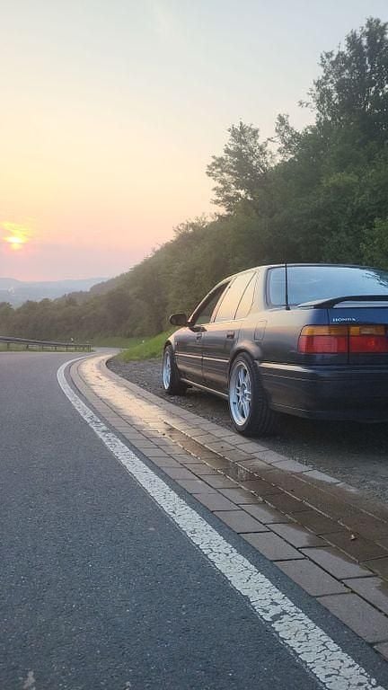 Gebraucht Honda Accord 133 PS (97 kW) 1991 Blau Limousine