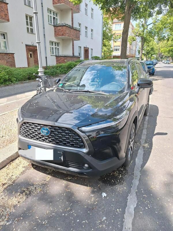Schwarz Gebraucht 2023 Toyota Corolla Cross SUV | 28.400 € (Fairer Preis) - Bild 1/4