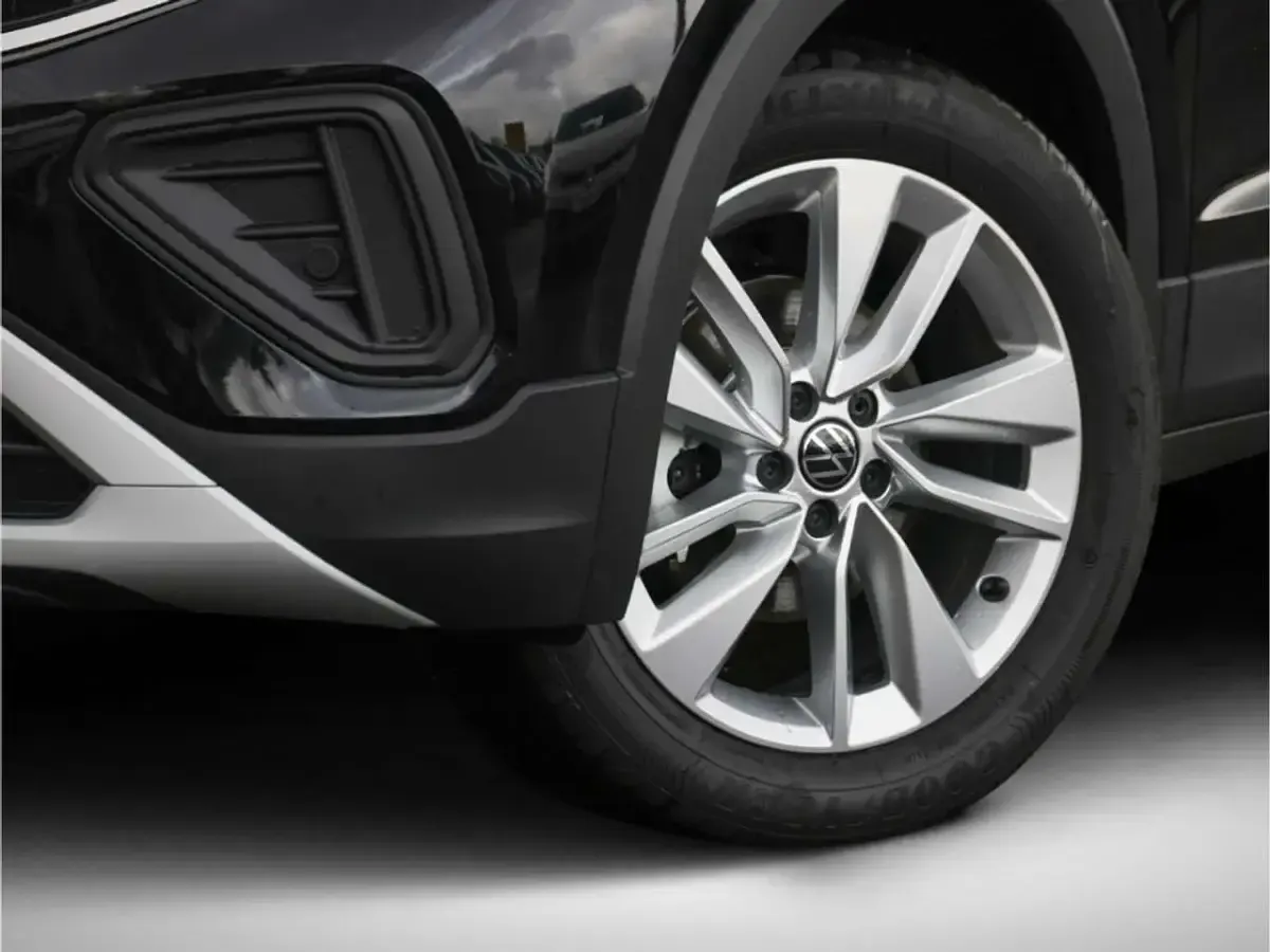 Neu VW T-Cross Life 116 PS (85 kW) 2026 Schwarz SUV