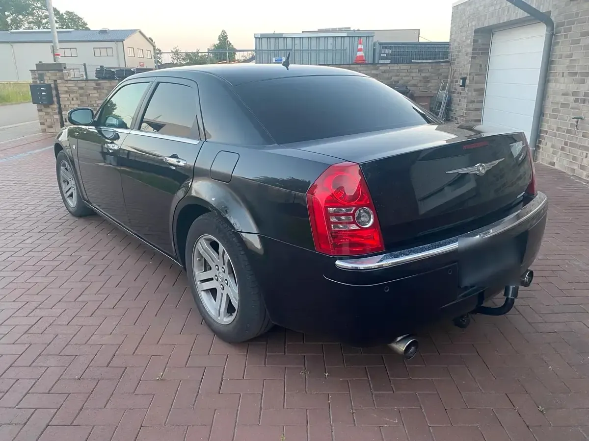 Gebraucht Chrysler 300C 218 PS (160 kW) 2008 Schwarz Limousine