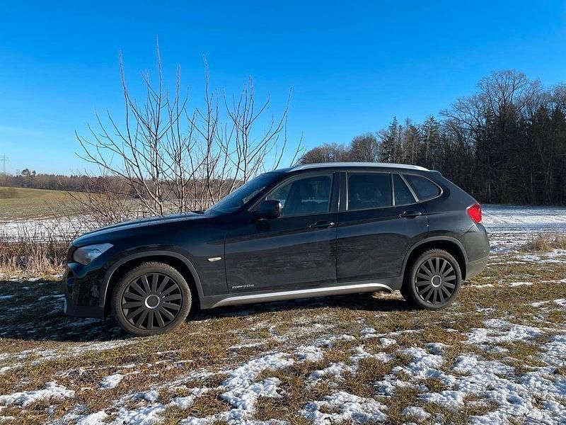 Schwarz Gebraucht 2010 BMW X1 SUV | 8.000 € (Fairer Preis) - Bild 1/4