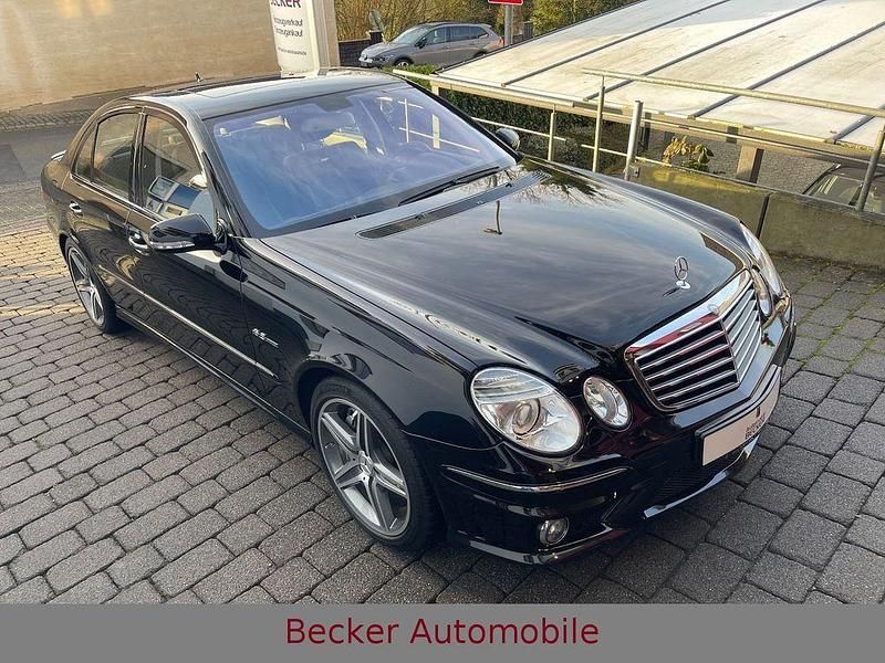 Gebraucht Mercedes E63 AMG AMG 514 PS (378 kW) 2009 Schwarz Limousine