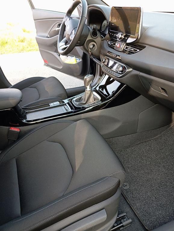 Gebraucht Hyundai i30 Advantage 101 PS (74 kW) 2024 Grün Limousine