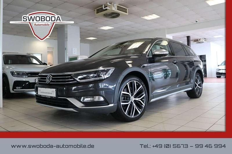 Grau Gebraucht 2019 VW Passat Alltrack Kombi | 31.950 € (Fairer Preis) - Bild 1/2