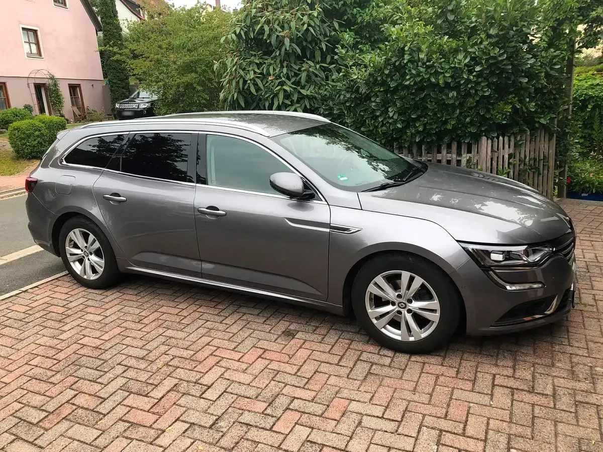 Gebraucht Renault Talisman GrandTour 130 PS (95 kW) 2017 Grau Kombi