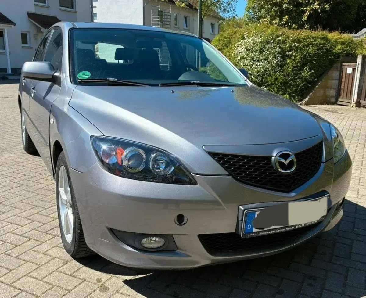 Brugt Mazda 3 Comfort 105 HK (77 kW) 2004 Blå Sedan