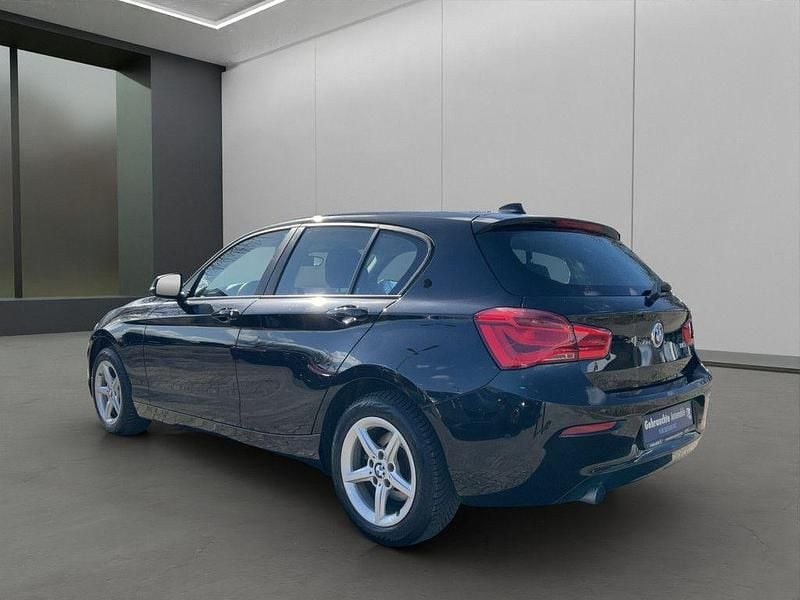 Gebraucht BMW 116 Advantage 109 PS (80 kW) 2017 Schwarz / schwarz ii Kleinwagen