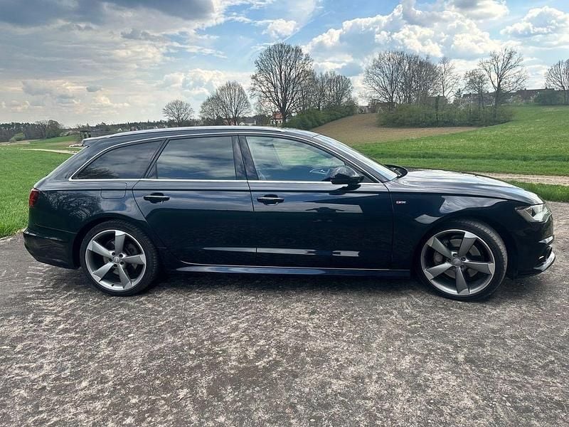 Używany Audi A6 S-Line 272 KM (200 kW) 2016 Niebieski Sedan/Limuzyna