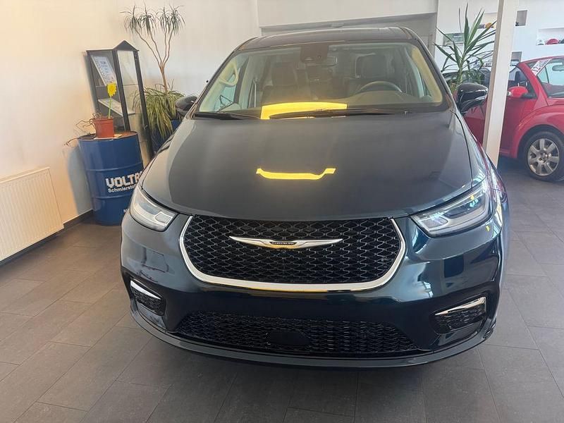 Gebraucht Chrysler Pacifica 291 PS (214 kW) 2024 Blau Van