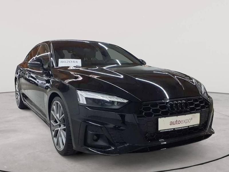 Mythosschwarz metallic Gebraucht 2022 Audi A5 Sportback S-Line Coupé | 33.390 € (Superpreis) - Bild 1/4