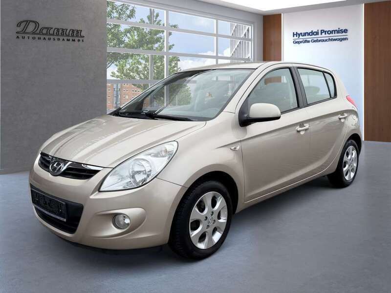 Gold Gebraucht 2012 Hyundai i20 Classic Kleinwagen | 5.990 € (Etwas zu teuer) - Bild 1/4