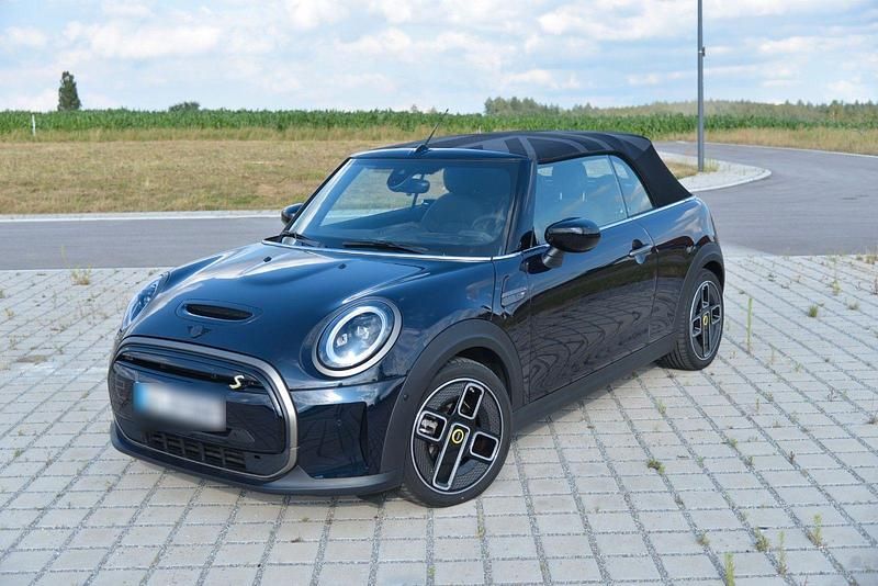 Second-hand Mini Cooper S 135 kW (184 CP) 2023 Negru Hatchback