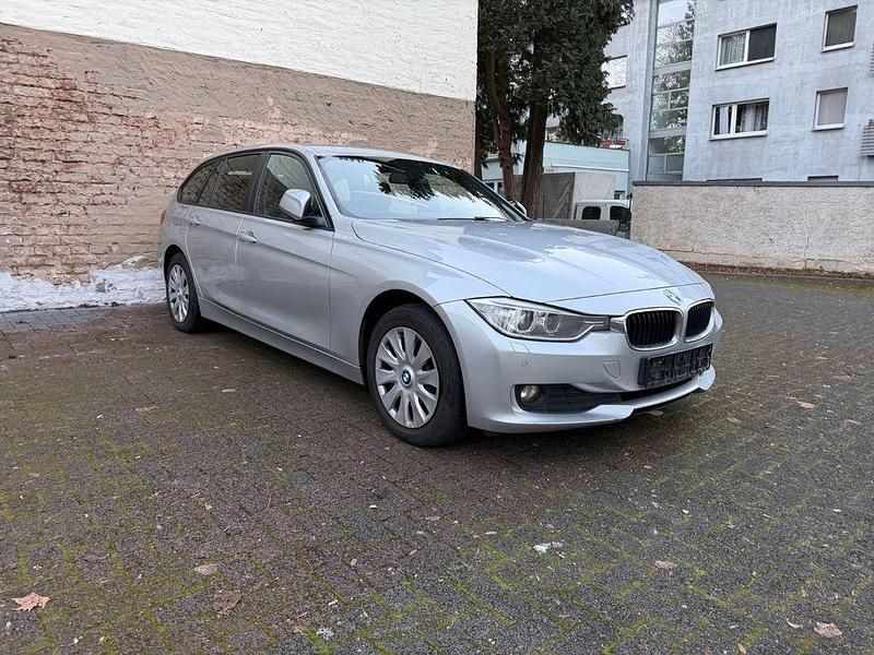 Gebraucht BMW 320 184 PS (135 kW) 2014 Silber Kombi