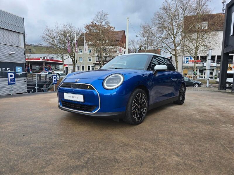 Blazing blue Neu 2024 Mini Cooper SE Kleinwagen | 38.840 € - Bild 1/4