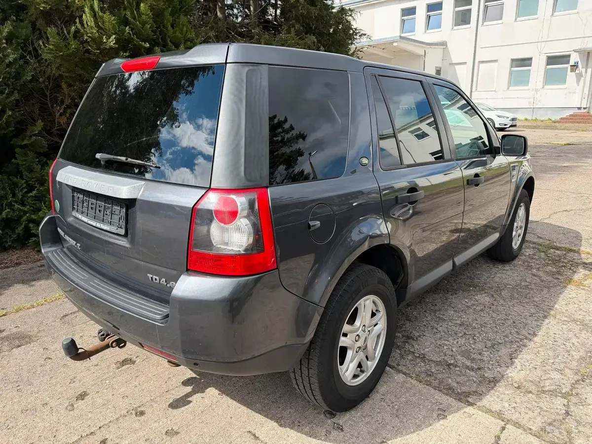 Gebraucht Land Rover Freelander 2 152 PS (111 kW) 2010 Grau SUV
