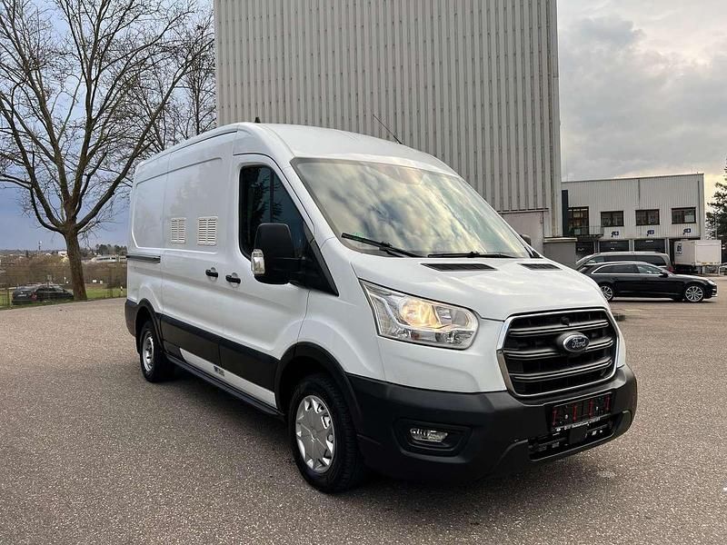 Gebraucht Ford Transit Custom 131 PS (96 kW) 2022 Weiß Van / Kleinbus