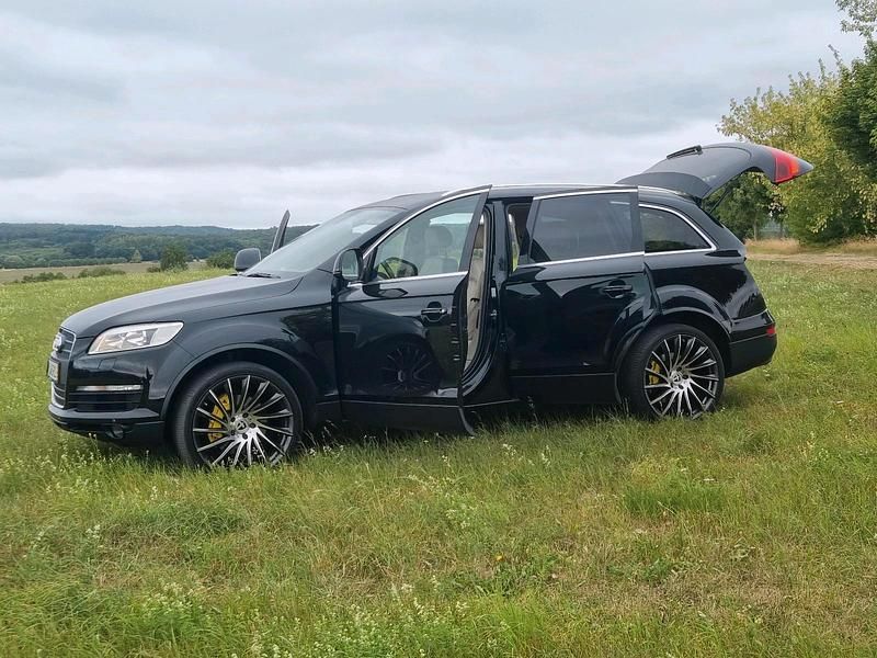 Schwarz Gebraucht 2007 Audi Q7 SUV | 15.900 € (Teuer) - Bild 1/4