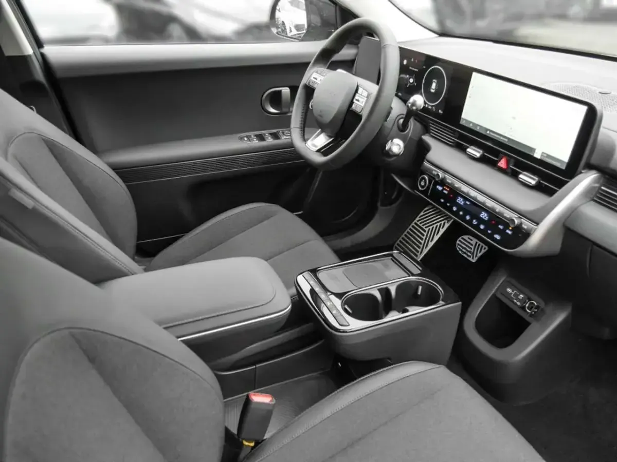 Neu Hyundai Ioniq 5 125 kW (170 PS) 2025 Schwarz SUV