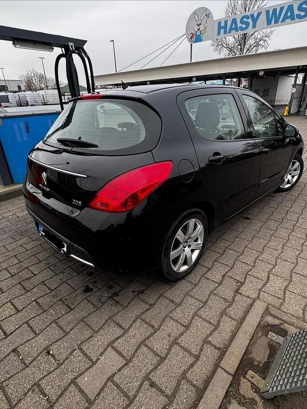Gebraucht Peugeot 308 156 PS (114 kW) 2011 Schwarz Kleinwagen