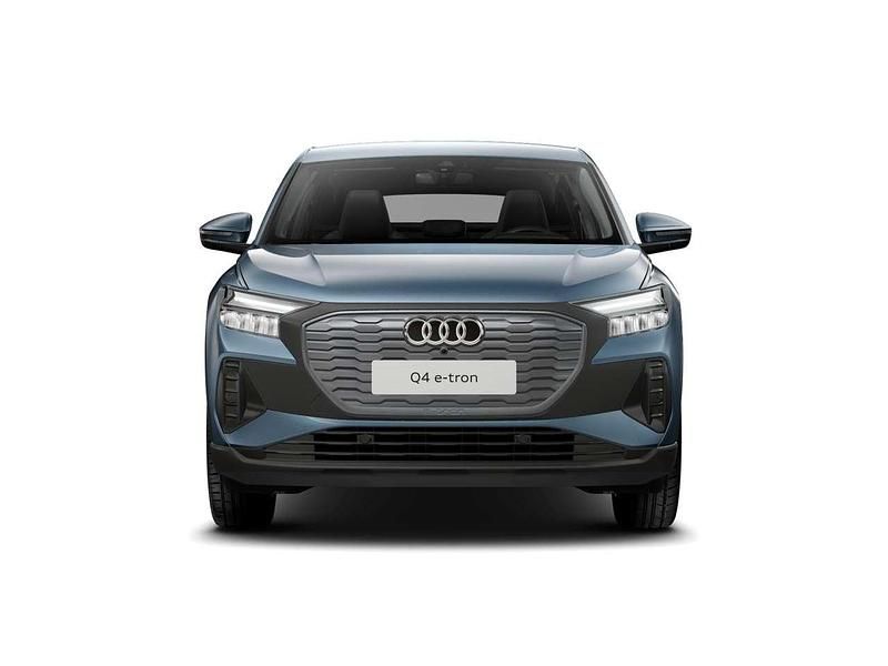 Gebraucht Audi Q4 e-tron 150 kW (204 PS) 2025 Geysirblau metallic SUV