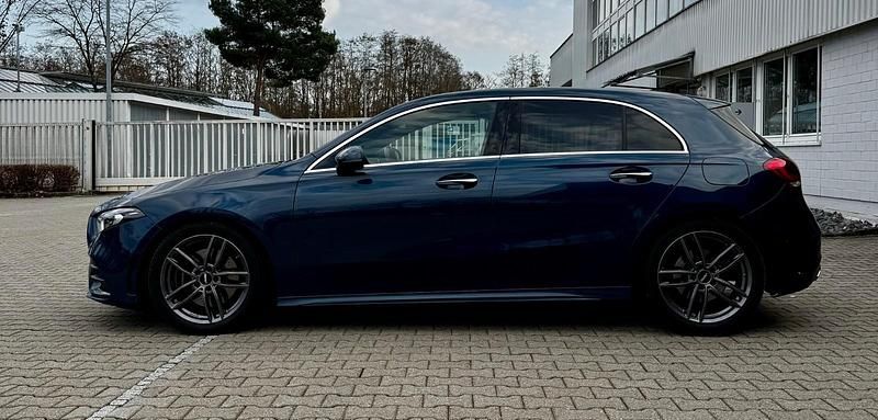 Gebraucht Mercedes A220 190 PS (139 kW) 2019 Blau Limousine