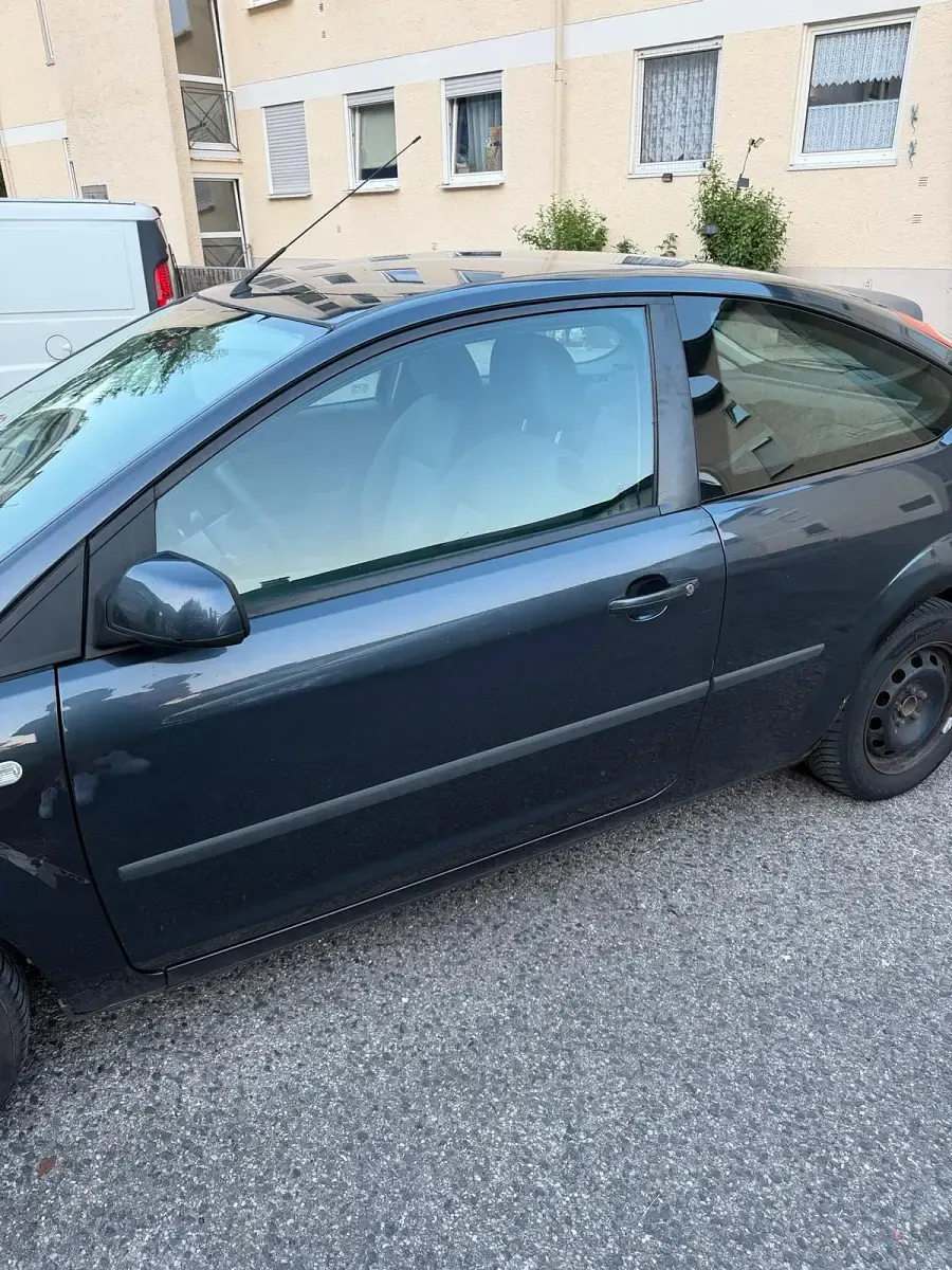 Gebraucht Ford Focus 80 PS (58 kW) 2006 Blau