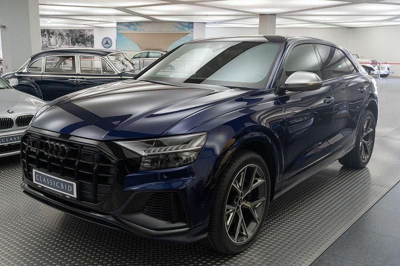 Gebraucht Audi SQ8 Design 507 PS (372 kW) 2021 Navarrablau SUV