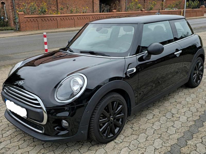 Schwarz Gebraucht 2018 Mini ONE Kleinwagen | 11.790 € (Fairer Preis) - Bild 1/4