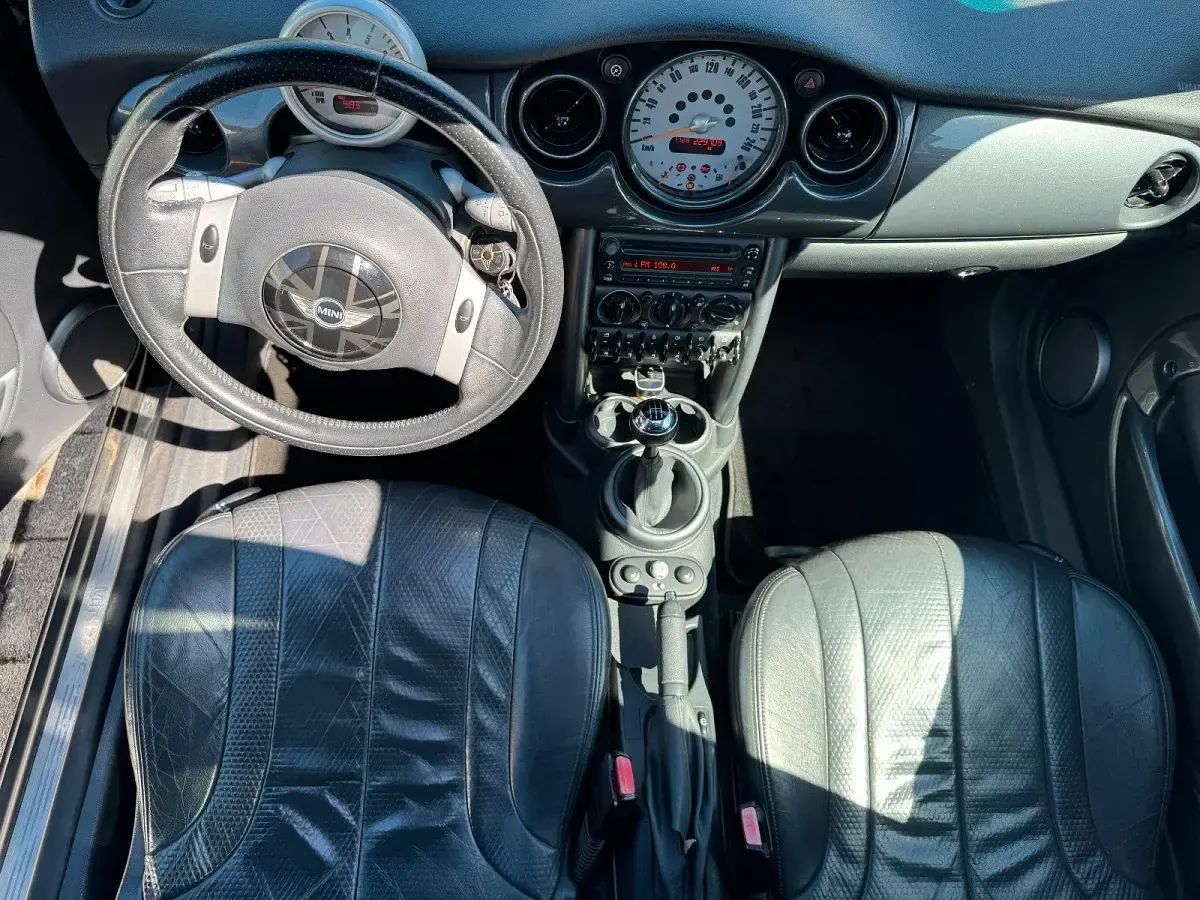 Gebraucht Mini ONE 90 PS (66 kW) 2004 Schwarz Kleinwagen
